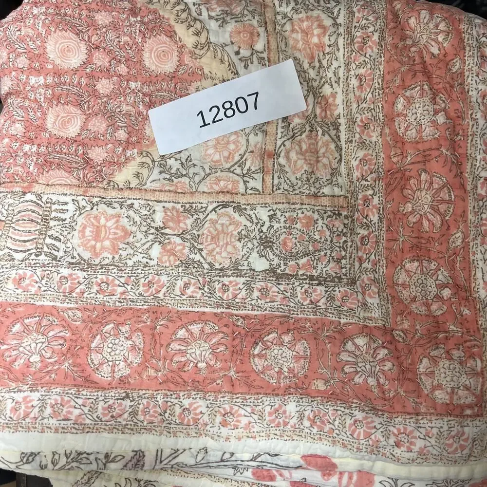 Pottery Barn Set of Two Square 26 x 26 in Pillow Shams Quilted Floral Boho